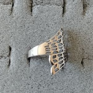 New 925 silver ring sz 8